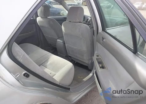 2003 Toyota Camry Le z USA, uszkodzony, nr VIN 4T1BE32K03U777393